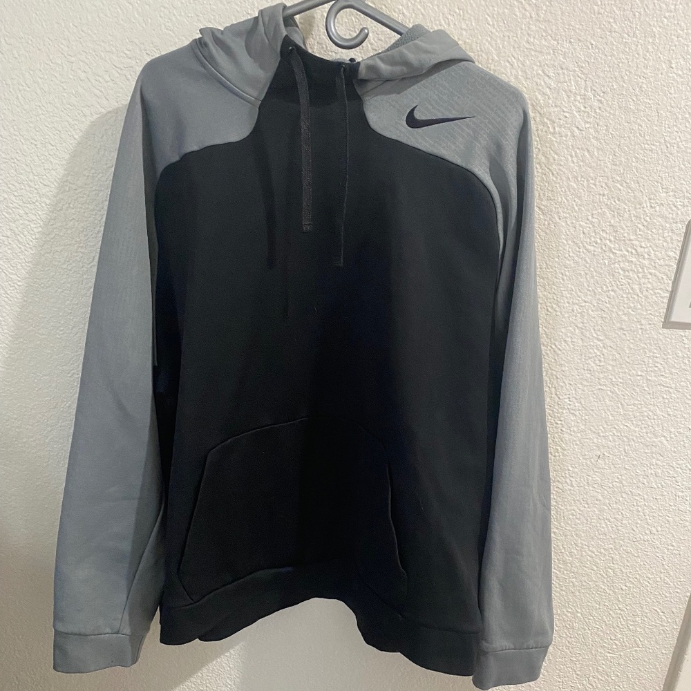 Nike Therma-Fit Pullover Hoodie